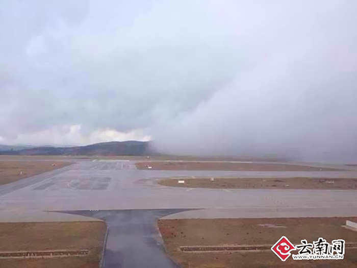 2��18���������ѷ�΢����������ˮ�����ܵ��Ͽ�������Ļǽһ����������ͼ��