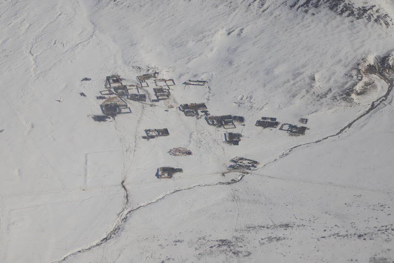 青海省玉樹州被大雪覆蓋的村落