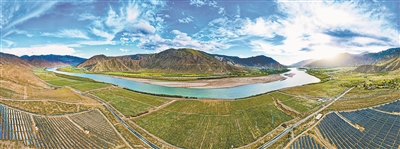 雅鲁藏布江中游河谷地段生态现状。桑日县融媒体中心供图